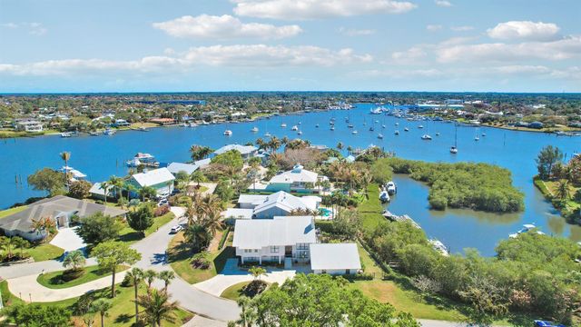 4290 SE Whiticar Way, Stuart, FL 34997