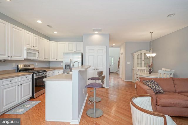 311 LISA WAY, Cinnaminson, NJ 08077