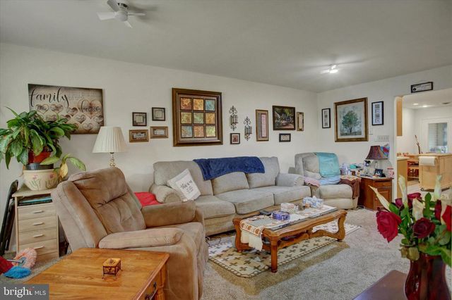 227 MINNICH ROAD RD, Chambersburg, PA 17201