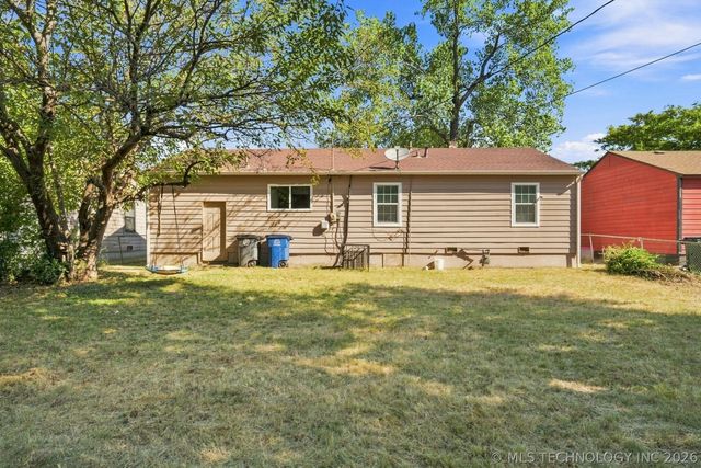 244 E 52nd Place N, Tulsa, OK 74126
