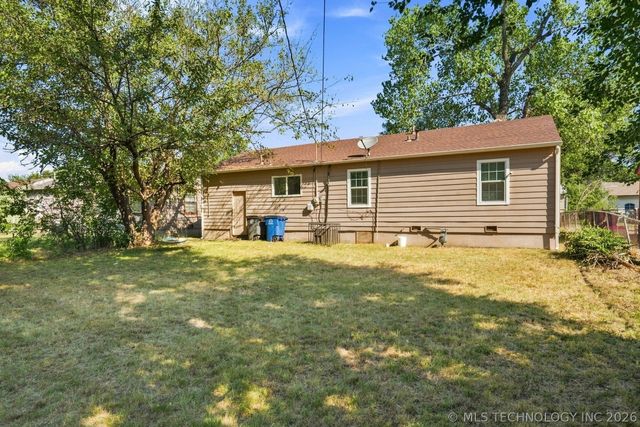 244 E 52nd Place N, Tulsa, OK 74126