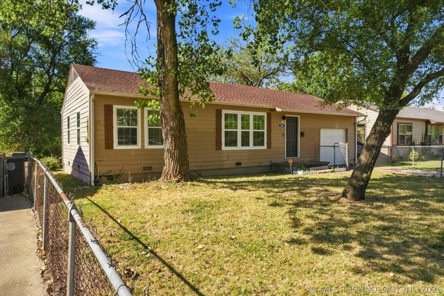 244 E 52nd Place N, Tulsa, OK 74126