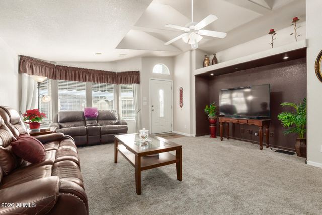 3301 S GOLDFIELD Road 4086, Apache Junction, AZ 85119