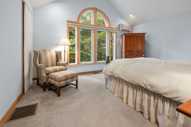 6 Old Ridge Road, Winhall, VT 05340