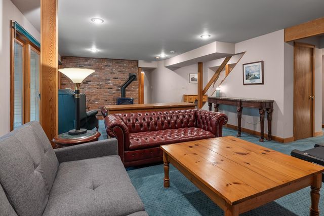 6 Old Ridge Road, Winhall, VT 05340