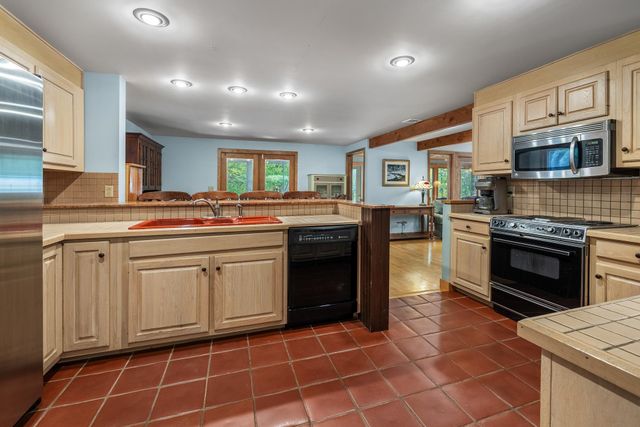 6 Old Ridge Road, Winhall, VT 05340