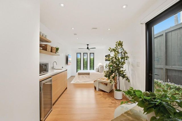 6031 Dirac St, San Diego, CA 92122