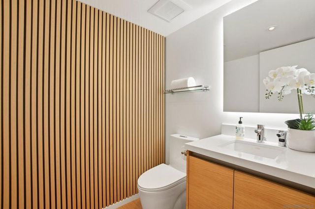 6031 Dirac St, San Diego, CA 92122