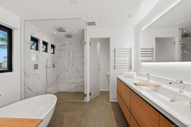 6031 Dirac St, San Diego, CA 92122