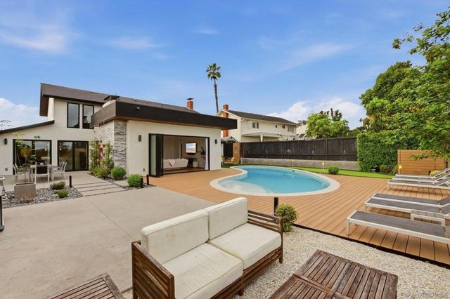 6031 Dirac St, San Diego, CA 92122