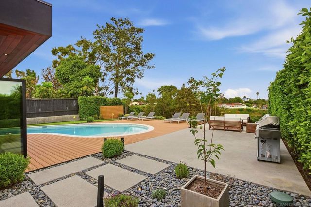 6031 Dirac St, San Diego, CA 92122