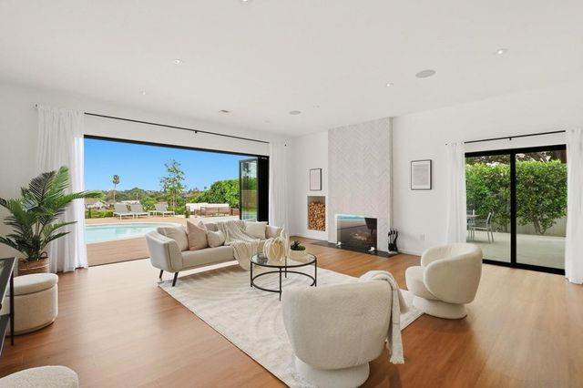 6031 Dirac St, San Diego, CA 92122