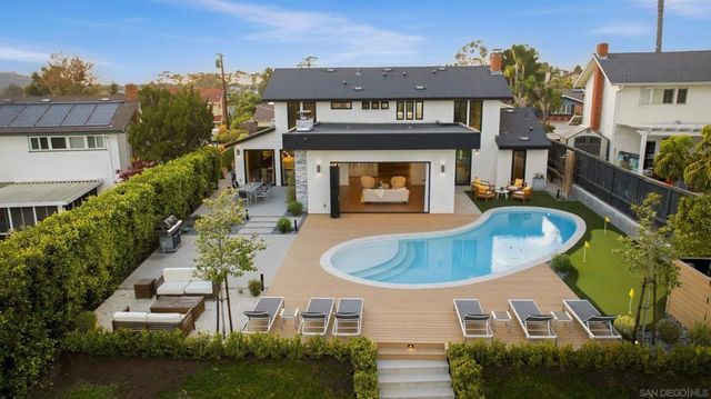 6031 Dirac St, San Diego, CA 92122