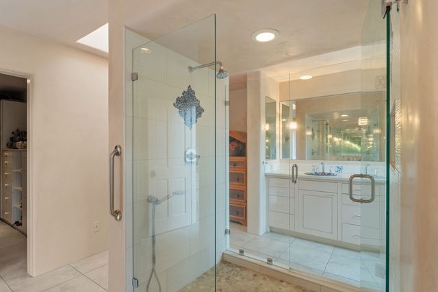 1085 Camino Manana, Santa Fe, NM 87501