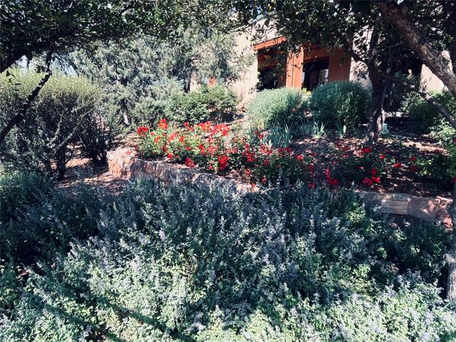 1085 Camino Manana, Santa Fe, NM 87501