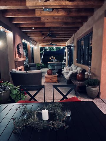 1085 Camino Manana, Santa Fe, NM 87501