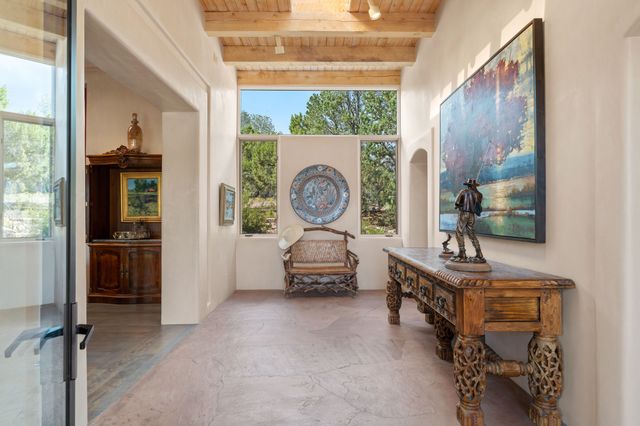 1085 Camino Manana, Santa Fe, NM 87501