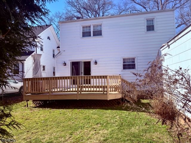 210 Burns Way, Fanwood Boro, NJ 07023