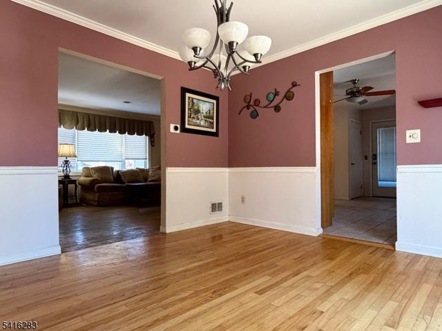 210 Burns Way, Fanwood Boro, NJ 07023