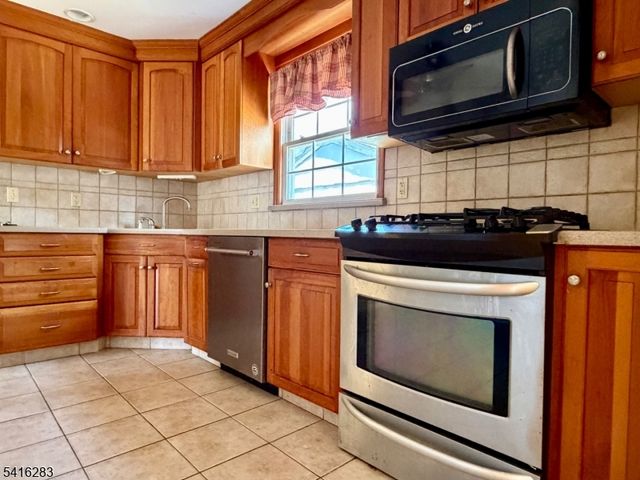 210 Burns Way, Fanwood Boro, NJ 07023