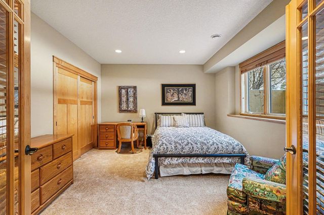 1520 Bridgewater Road, Golden Valley, MN 55422