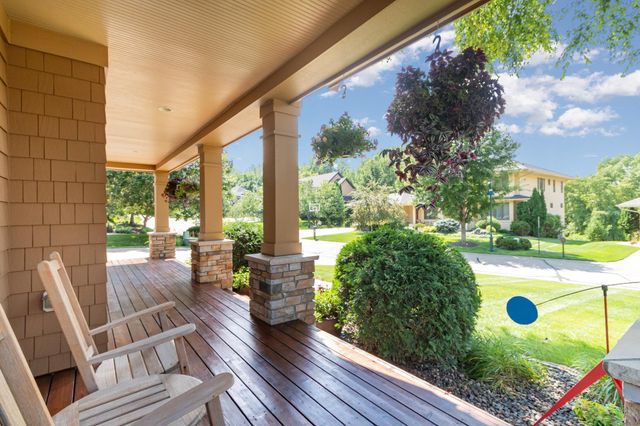 1520 Bridgewater Road, Golden Valley, MN 55422