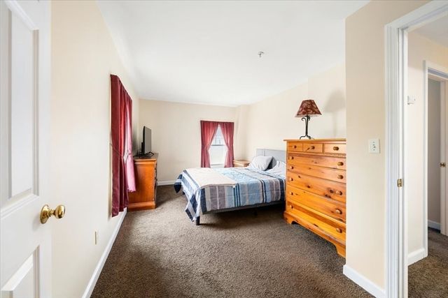 100 Rogers St 1, Lowell, MA 01852