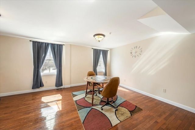 100 Rogers St 1, Lowell, MA 01852