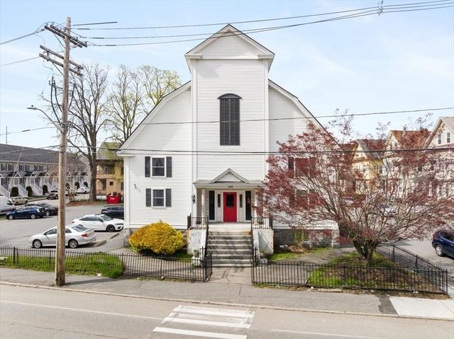 100 Rogers St 1, Lowell, MA 01852