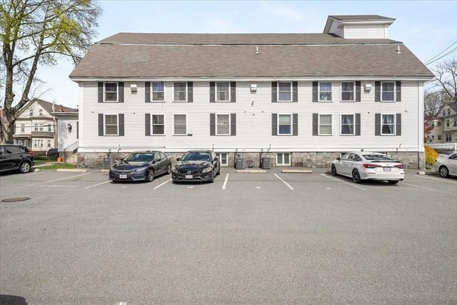 100 Rogers St 1, Lowell, MA 01852