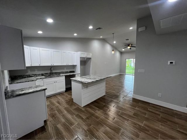 1106 Cape Coral PKWY W, Cape Coral, FL 33914