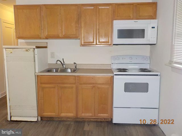 1109 MONTGOMERY RD, Wilmington, DE 19805
