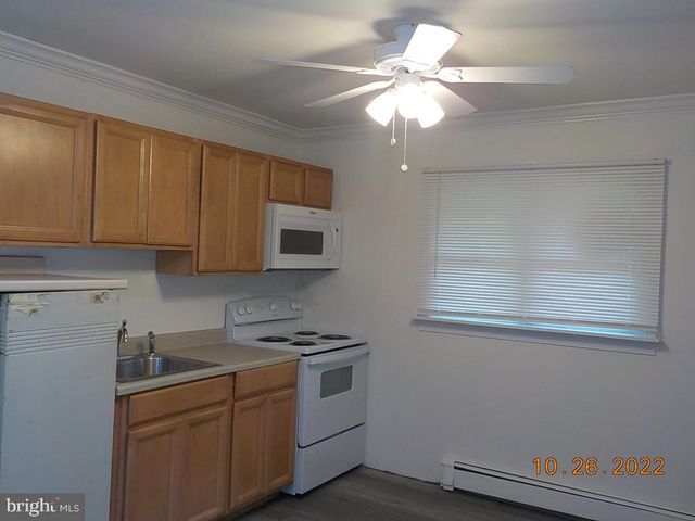 1109 MONTGOMERY RD, Wilmington, DE 19805