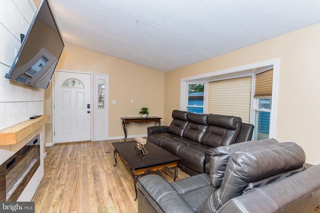 1 CUTLASS DR, Berlin, MD 21811