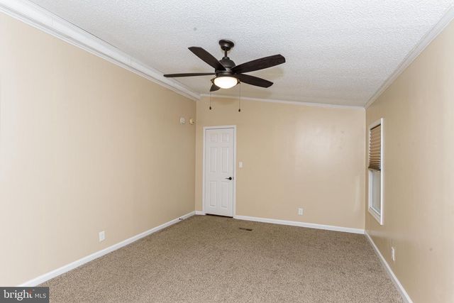 1 CUTLASS DR, Berlin, MD 21811