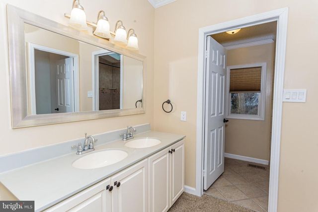 1 CUTLASS DR, Berlin, MD 21811