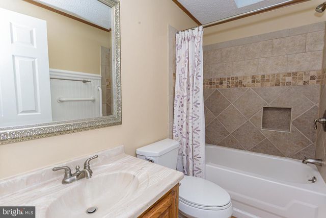 1 CUTLASS DR, Berlin, MD 21811