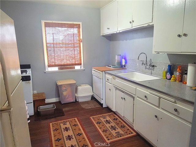 295 E Grevillia, Pomona, CA 91767