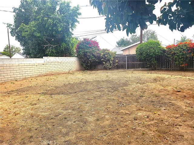 295 E Grevillia, Pomona, CA 91767