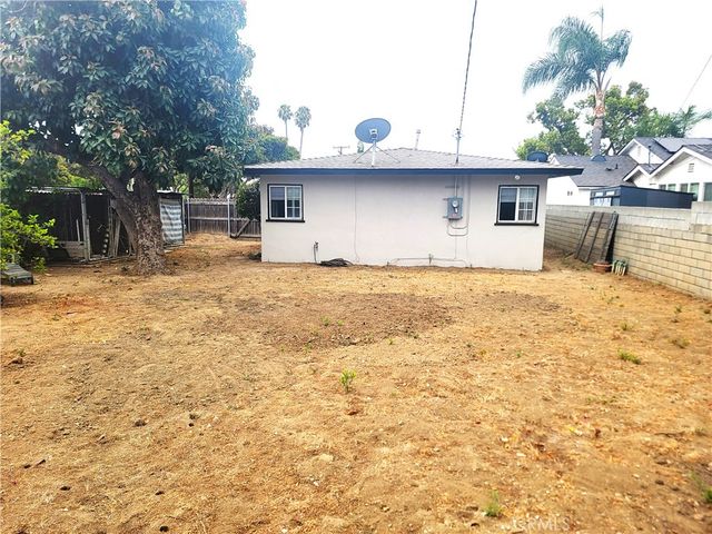 295 E Grevillia, Pomona, CA 91767