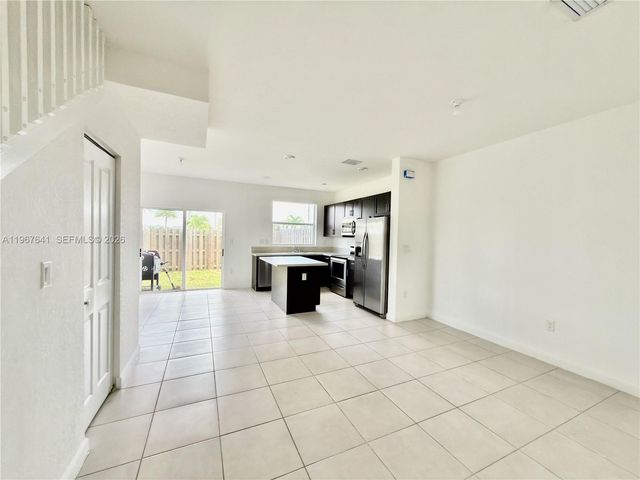 2701 SE 15th St, Homestead, FL 33035