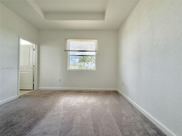 2701 SE 15th St, Homestead, FL 33035