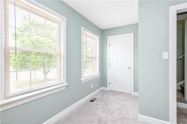 924 Lucas Creek Rd Apt 2, Newport News, VA 23608