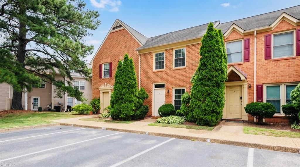 924 Lucas Creek Rd Apt 2, Newport News, VA 23608