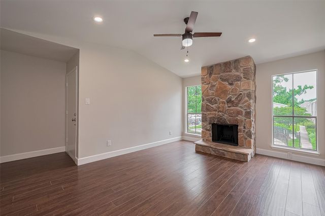 17331 Red Oak Drive 36, Houston, TX 77090