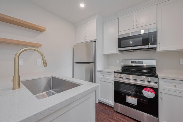 17331 Red Oak Drive 36, Houston, TX 77090