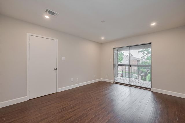 17331 Red Oak Drive 36, Houston, TX 77090