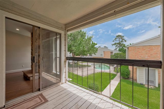 17331 Red Oak Drive 36, Houston, TX 77090