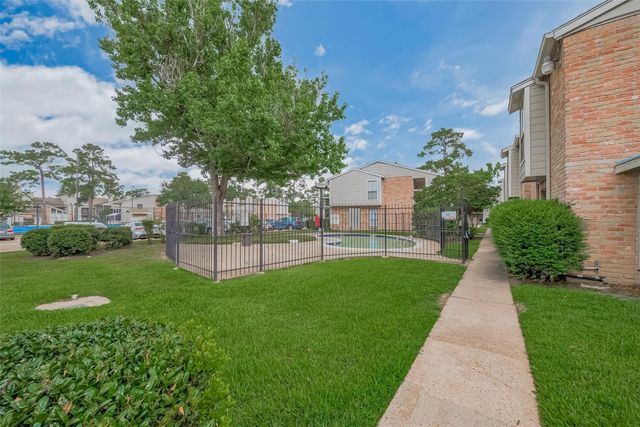 17331 Red Oak Drive 36, Houston, TX 77090