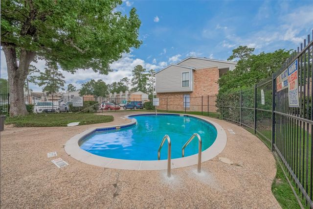 17331 Red Oak Drive 36, Houston, TX 77090